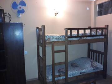 Фото номера Четырехместный номер &quot;Комфорт&quot; Гостевой дом Suliko Guest House г. Махинджаури 6