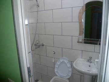 Фото номера Трехместный номер «Комфорт» Гостевой дом Suliko Guest House г. Махинджаури 14
