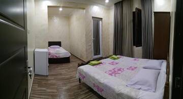 Фото Проживание в семье Batumi Homestay at Tamar Mephe Avenue г. Махинджаури 4